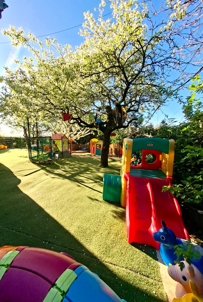 Varázsdomb Családi Bölcsőde, 1124 Budapest, Fodor utca 33. - Udvar